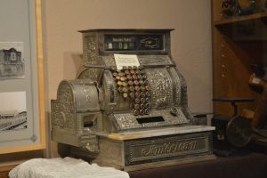 How to Declutter sentimental items